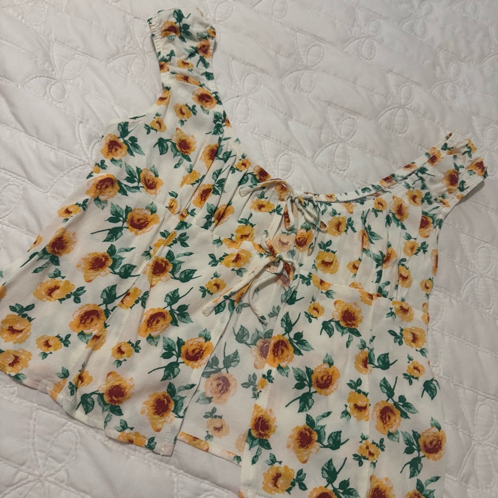 Yellow Roses Tie Front Spring Puff Sleeve Top - Picture 2 of 7